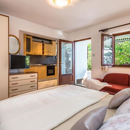 Apartmani Lovrenco Krvavica Extérieur photo