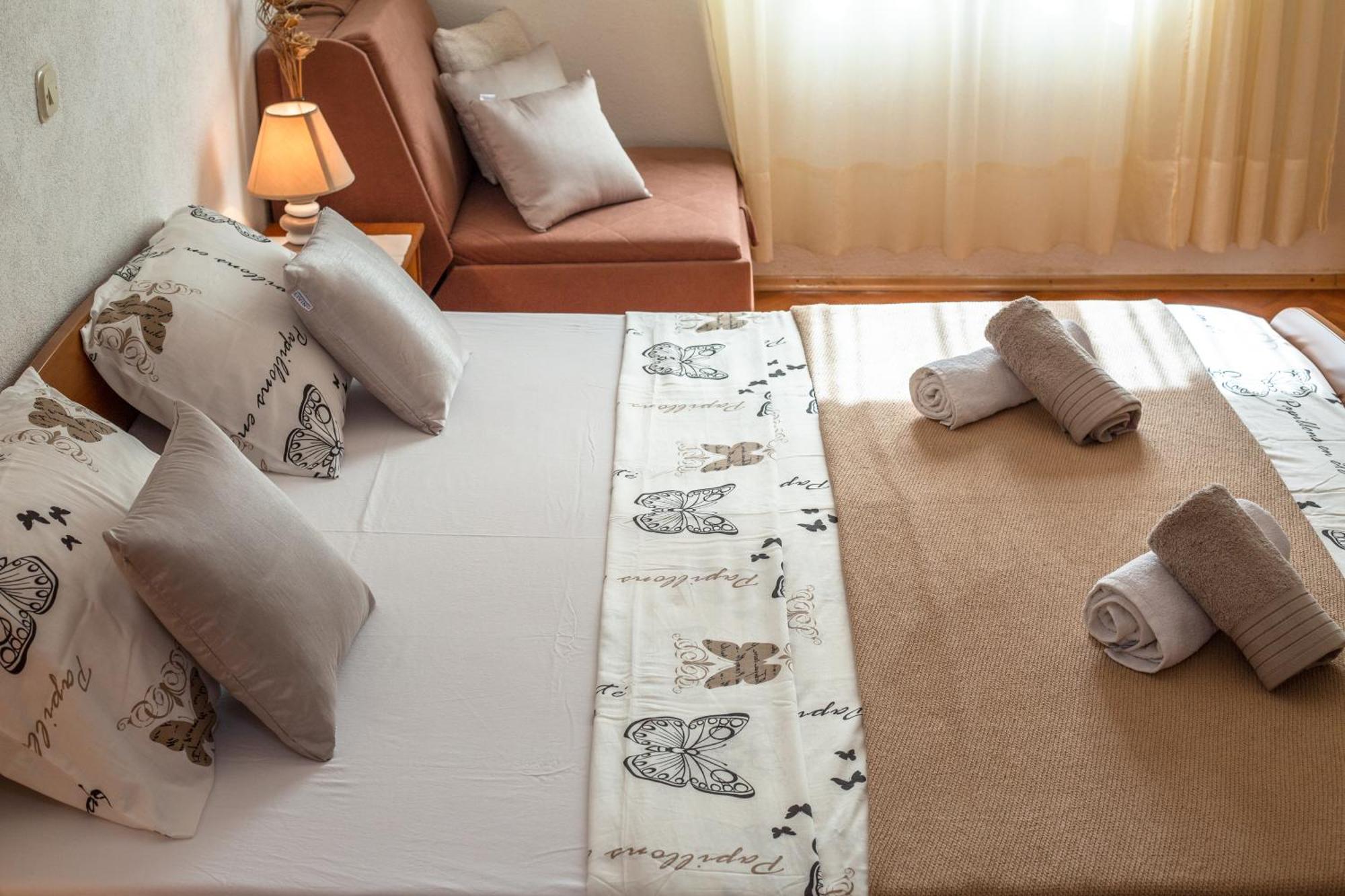 Apartmani Lovrenco Krvavica Extérieur photo