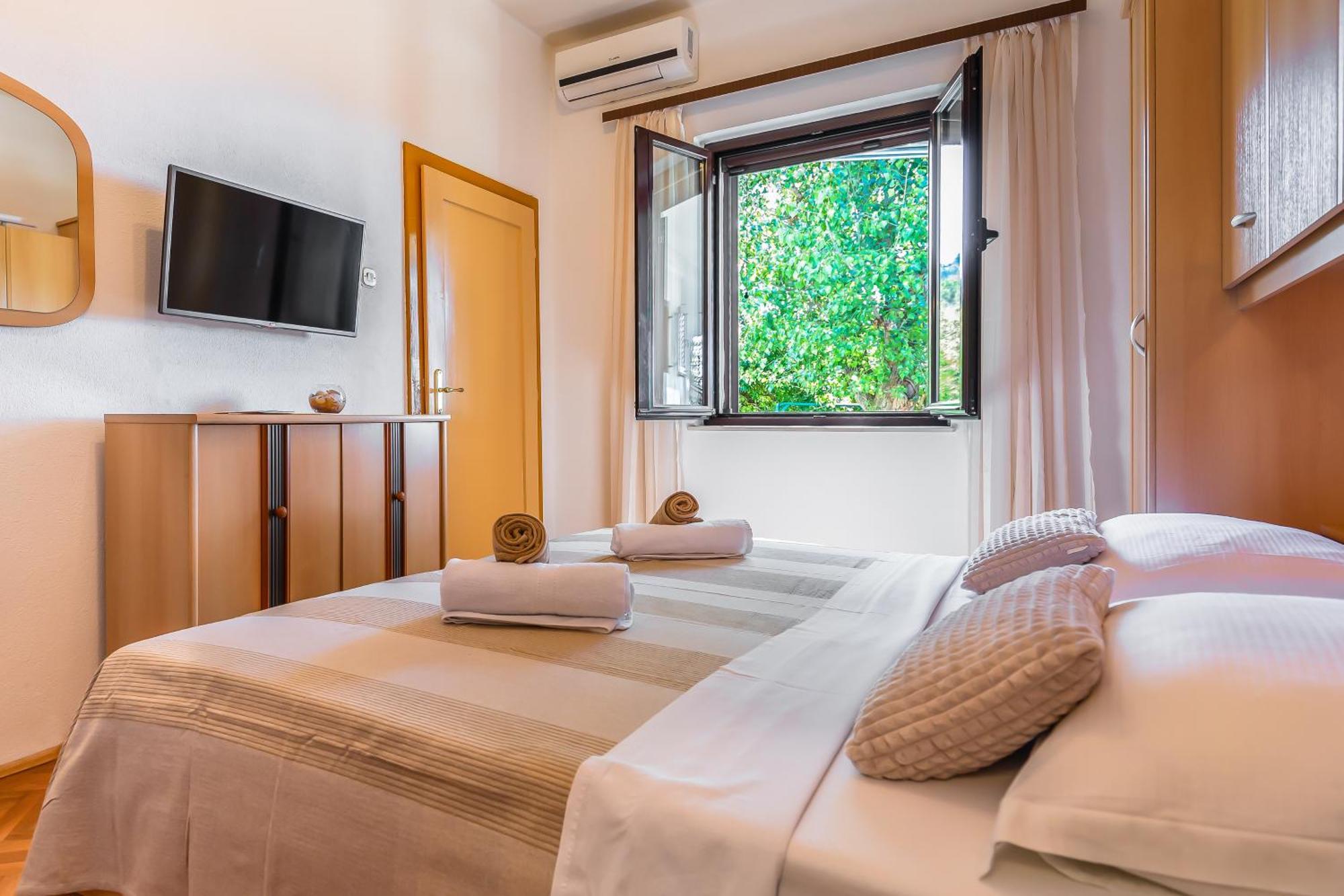 Apartmani Lovrenco Krvavica Extérieur photo